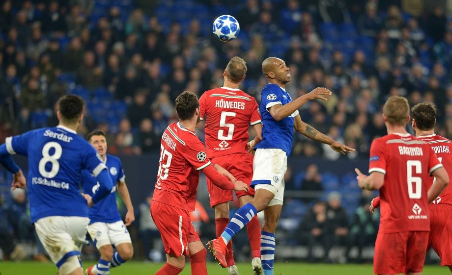 沙尔克在主场失利，遭遇三连败的简单介绍