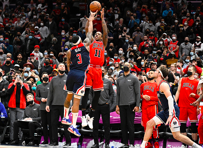 包含山西队翻盘火箭，德罗赞状态火热的词条