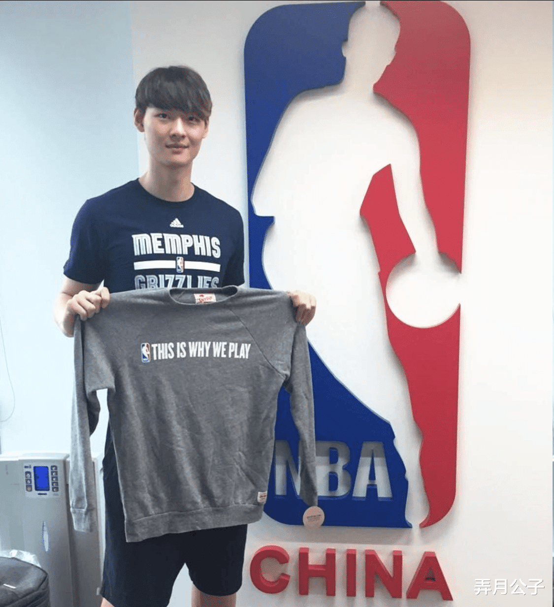 开云体育入口-广东队力克福建队，王哲林统治全场