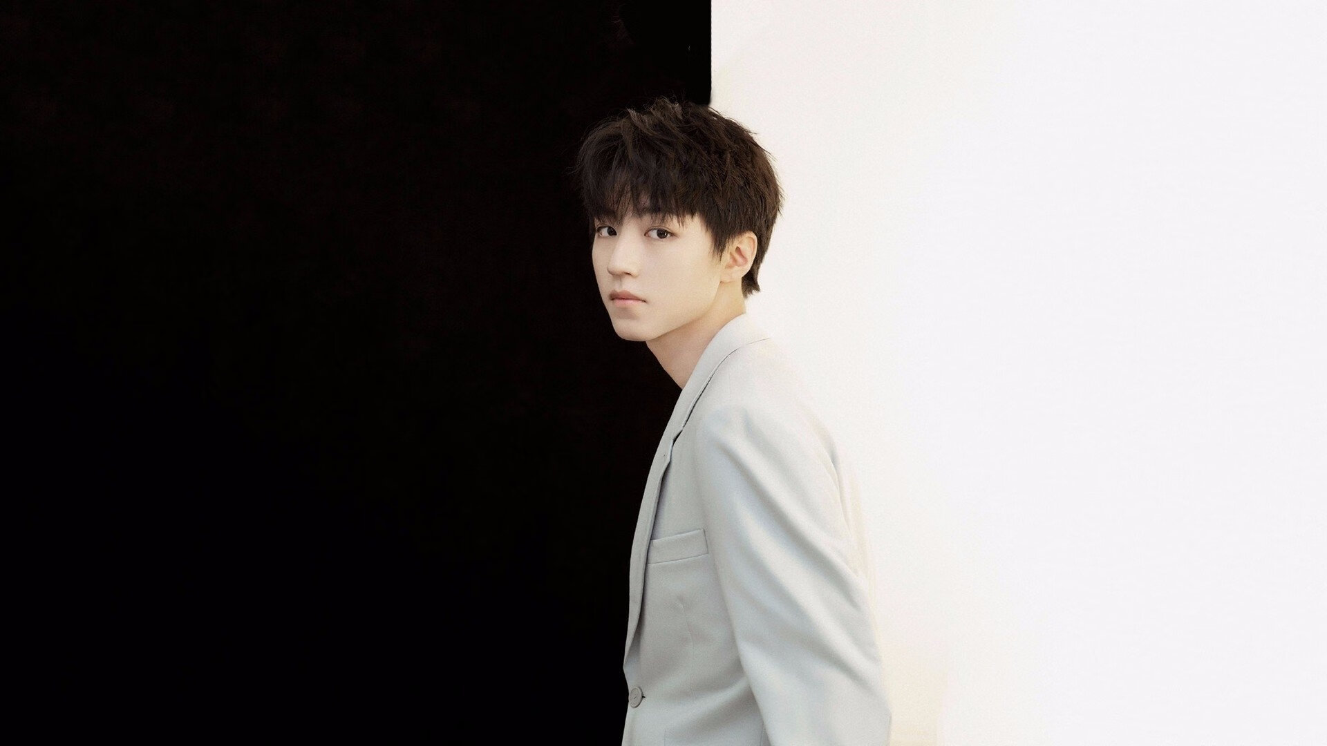 开云官网-当南美狂想曲遇见巴斯克雄狮，帕尔默如何以一己之力谱写法雅新章？